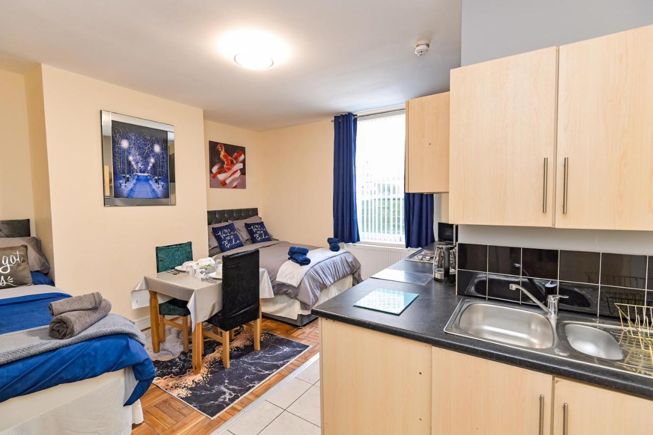 The Elm Wood Apartments 허더즈필드 외부 사진