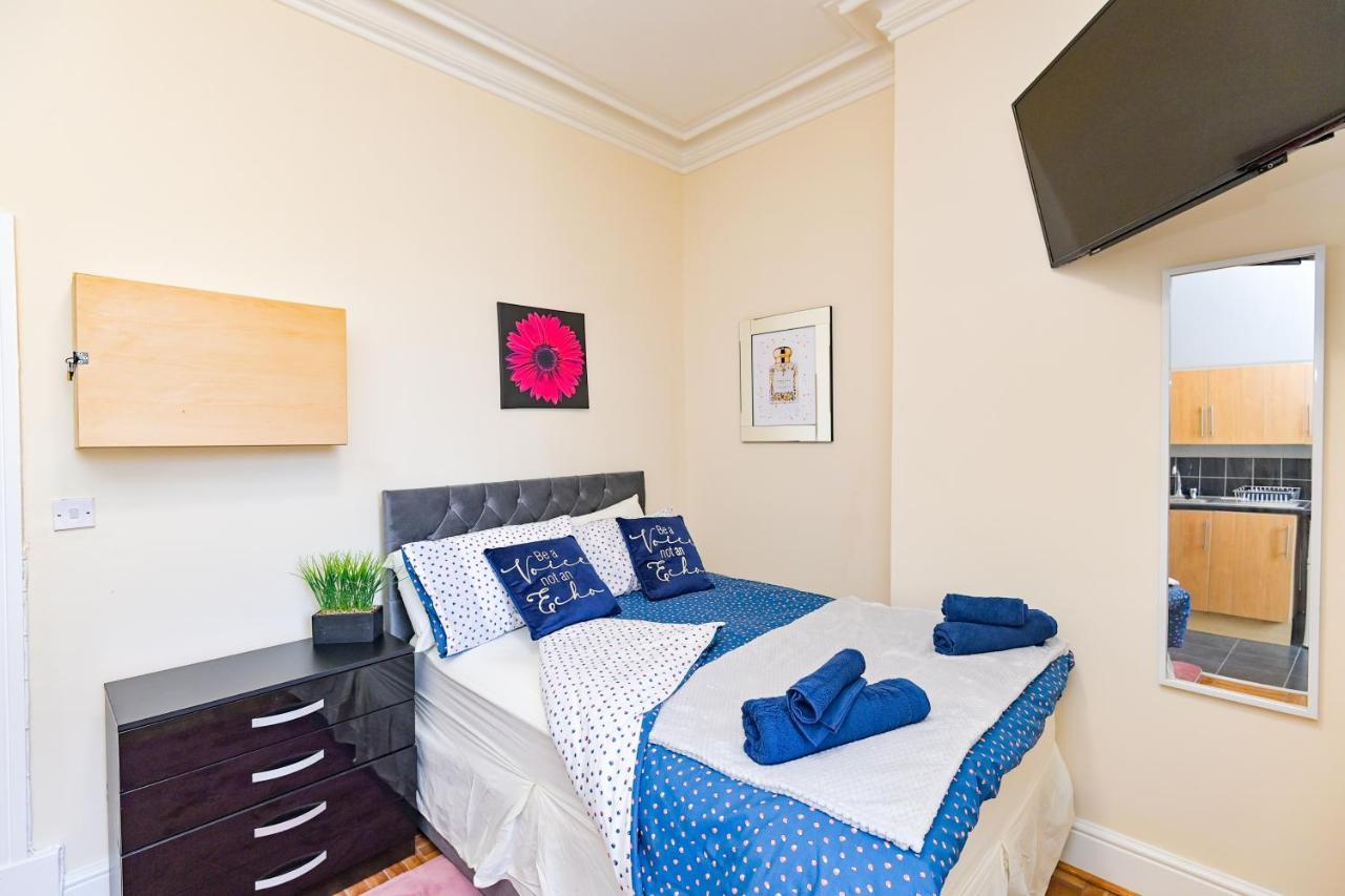 The Elm Wood Apartments 허더즈필드 객실 사진