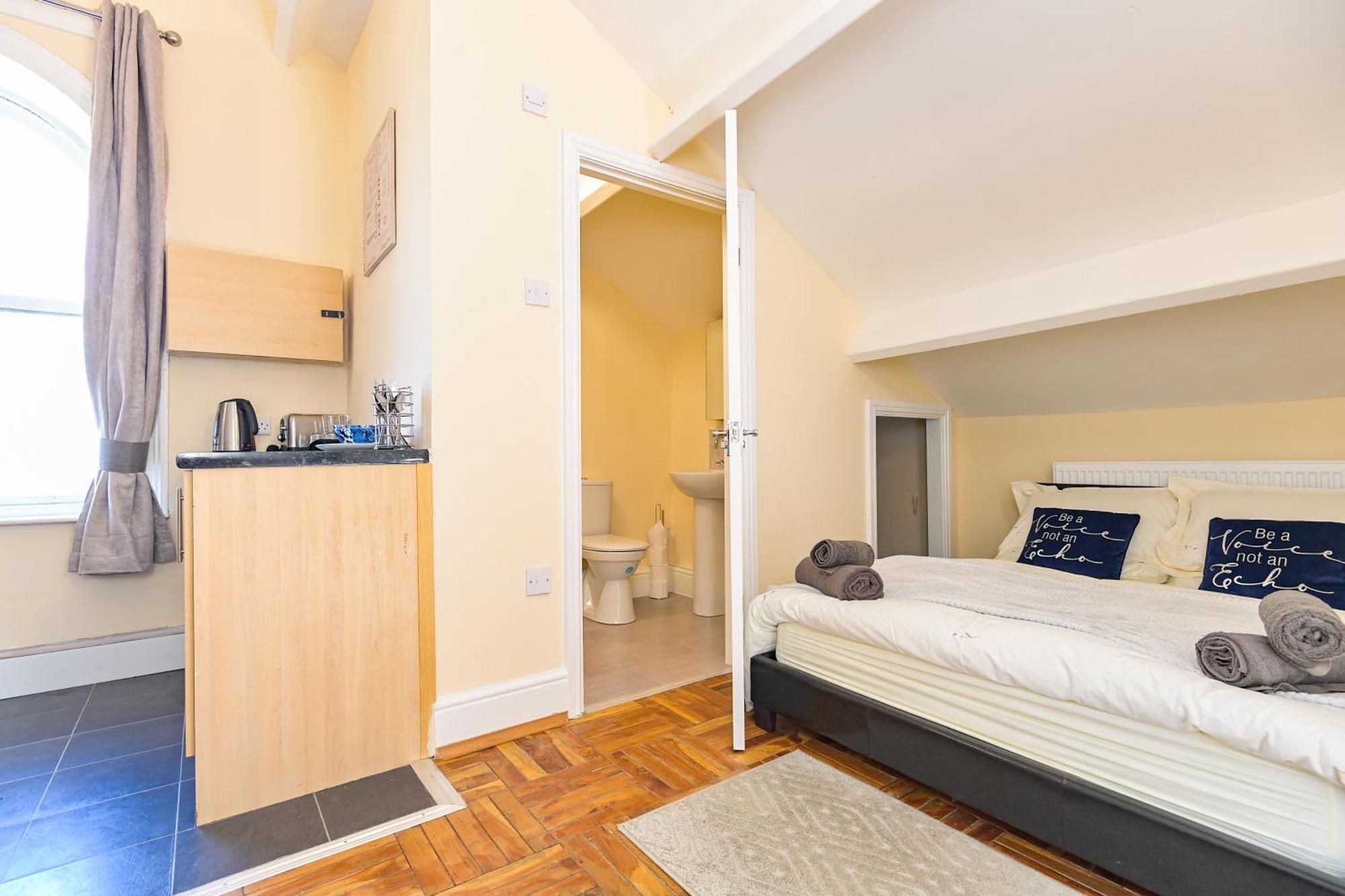 The Elm Wood Apartments 허더즈필드 객실 사진