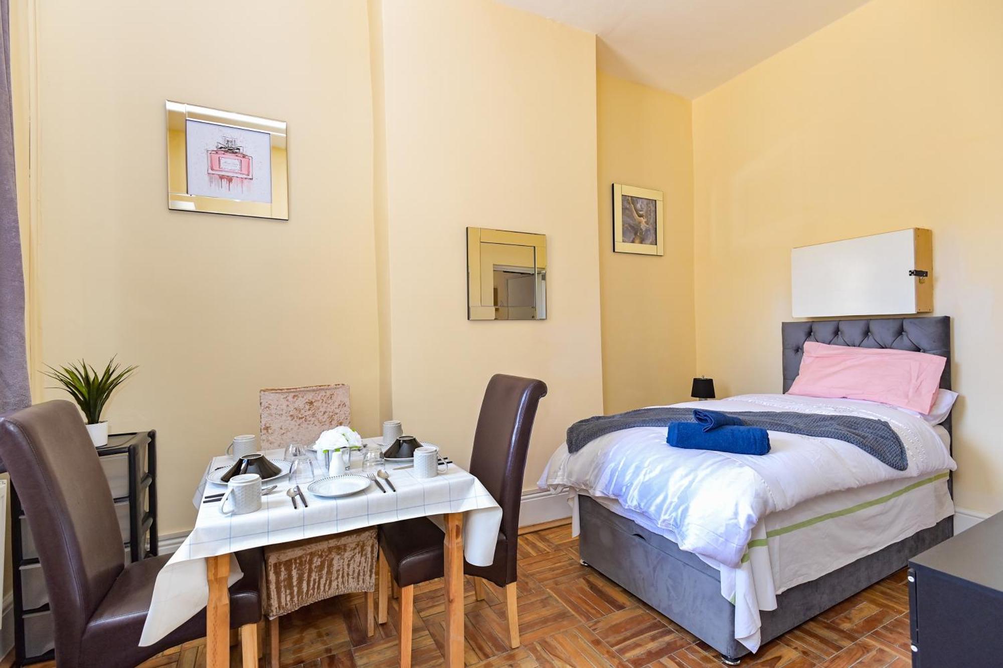 The Elm Wood Apartments 허더즈필드 객실 사진